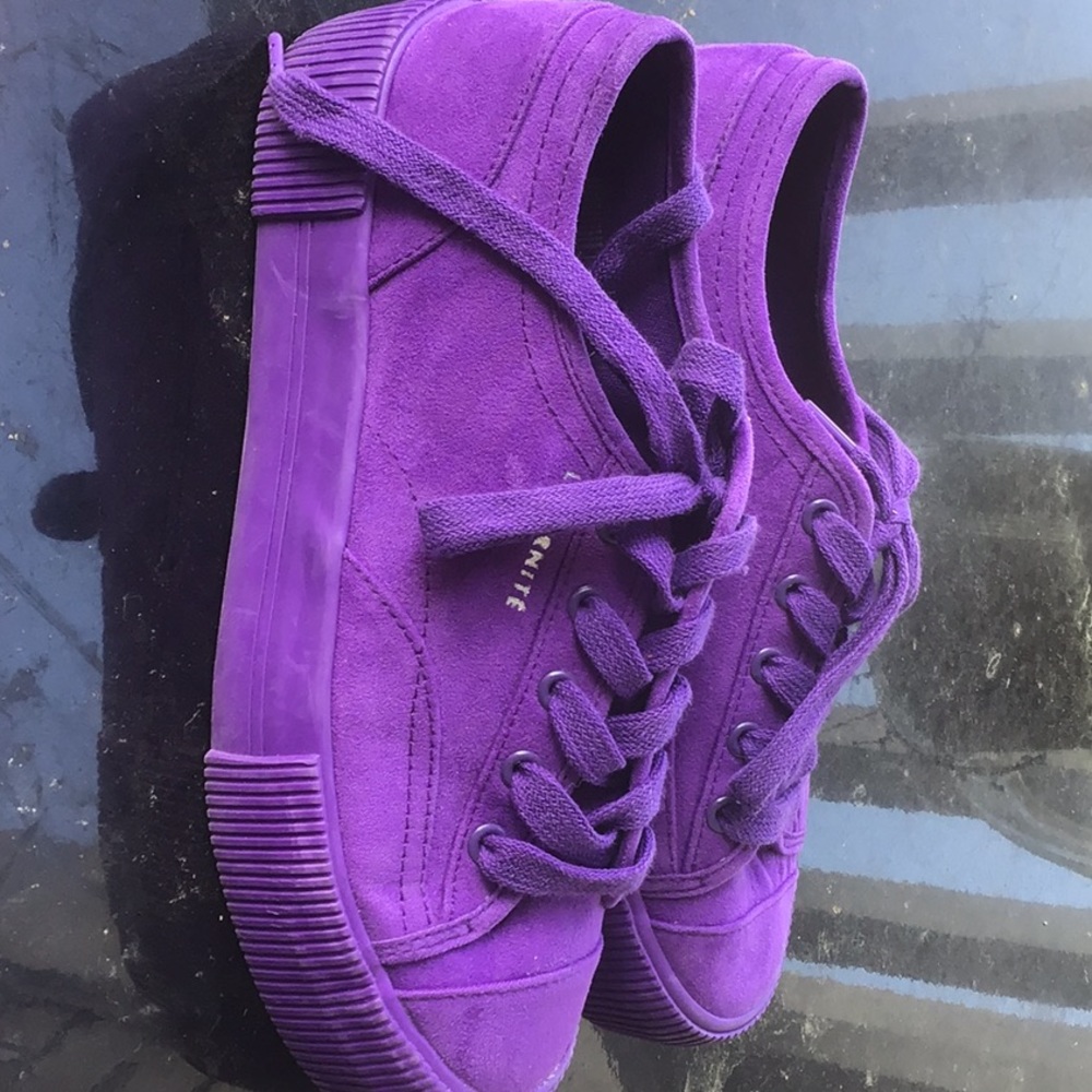 H&M purple sneakers almost new